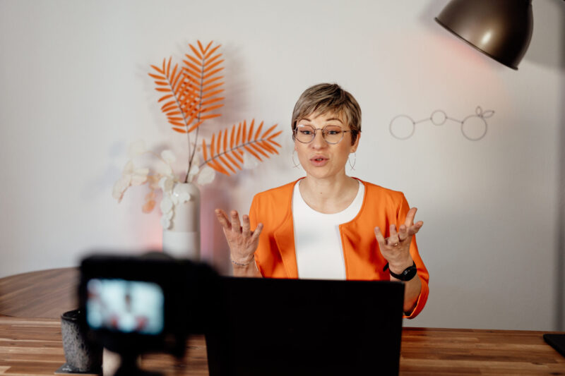 Die Lifestyle Challenge besteht aus 8 Kurs-Modulen, die den Weg zum Wohlfühlkörper und zu einem gesünderen Lebensstil ebnen.
